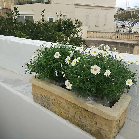 Lux Duplex Maisonette Ta Xbiex