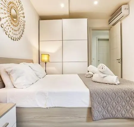 Lux Duplex Maisonette Ta Xbiex